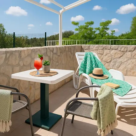 Sunny With Pool Access * 扎达尔